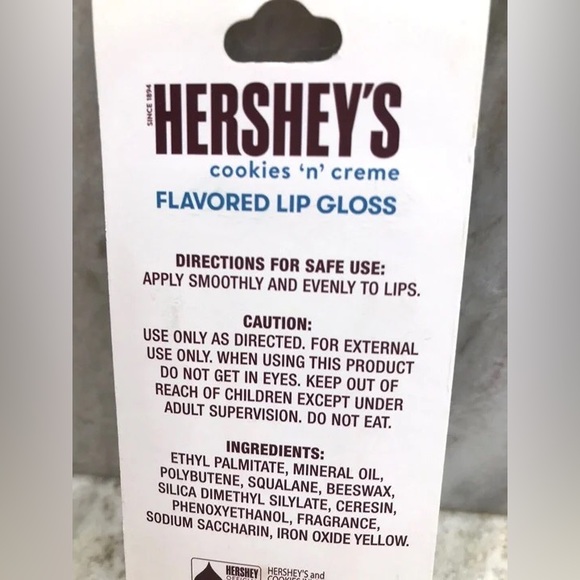 🍪 HERSHEY COOKIES N CREAM LIP GLOSS 🍪 - Picture 3 of 4